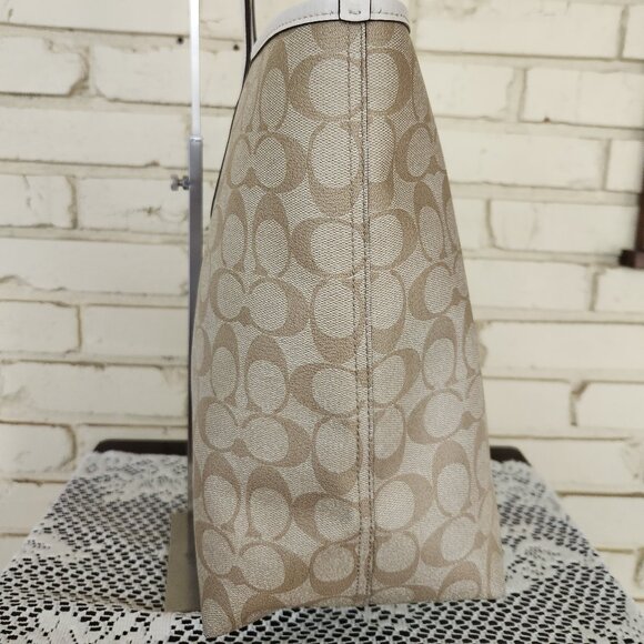 Coach Signature Khaki Shoulder Bag Purse - Picture 5 of 15